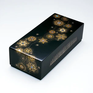 角形 螺鈿細工 漆器6客 金赤蒔絵蝶文 50年前 送込 角形 螺鈿細工 漆器6客 金赤蒔絵蝶文 50年前 送込
