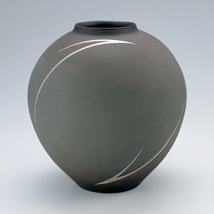 Green Clay Jar with Line Design in Inlay