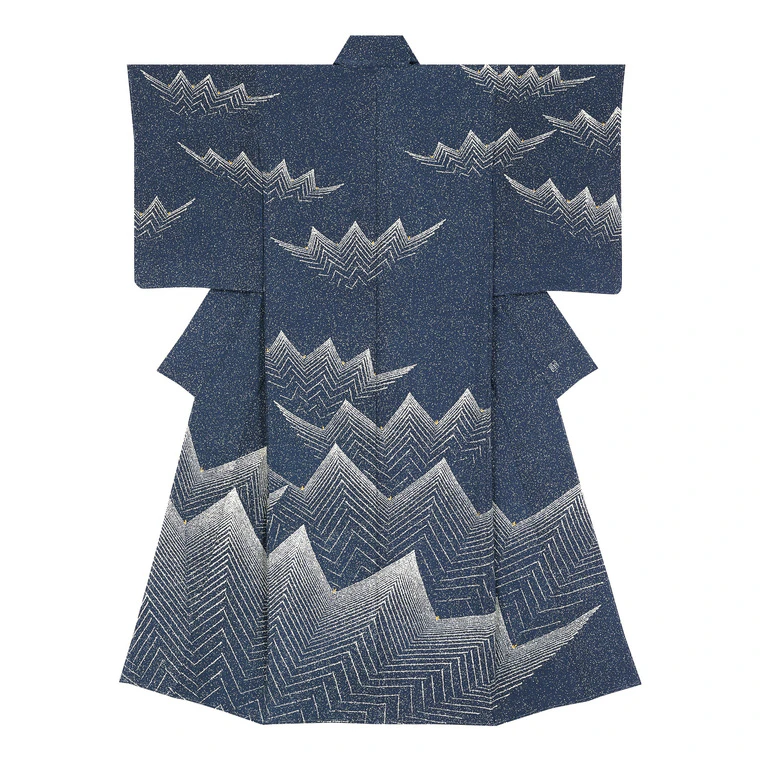 photo Formal Kimono with Design in Yūzen Dyeing "Snow, Moon and Pine"