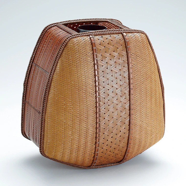 photo Flower Basket with clematis design