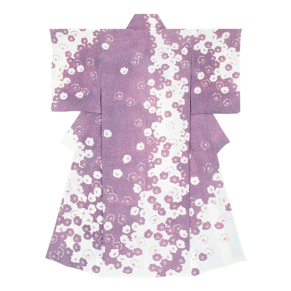 Formal Kimono with Design in Yūzen Dyeing "A Hundred Camellias "
