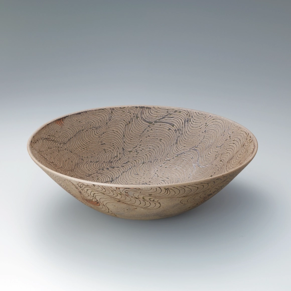 Large Bowl with Line Design in Color Glaze