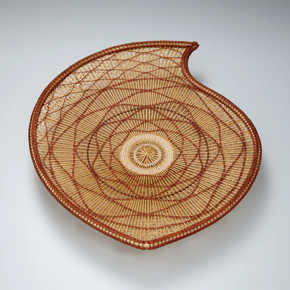 Nawame Weave Dish "Leaf Vein"