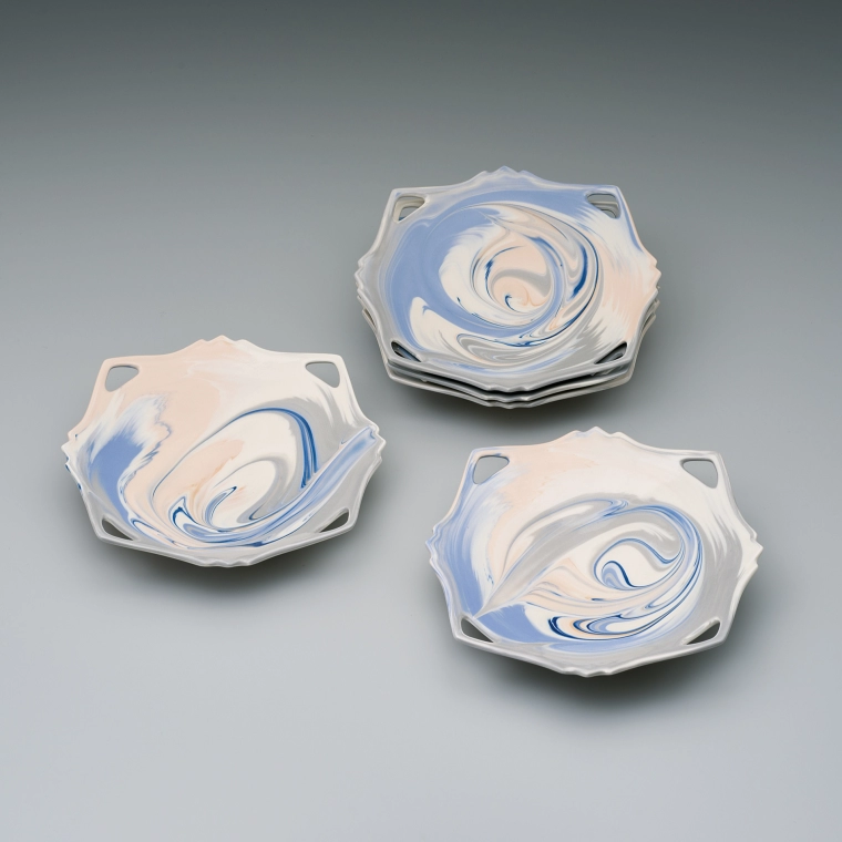 photo Set of Bowls with Coloured Slip-trailing