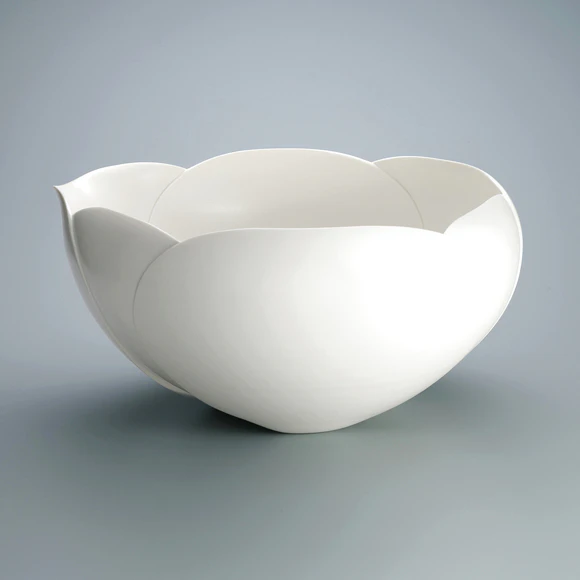 Bowl with Ivory White Glaze and Engraved Design