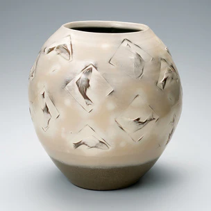 Ceramic Artists & Artworks｜Gallery Japan(24page)