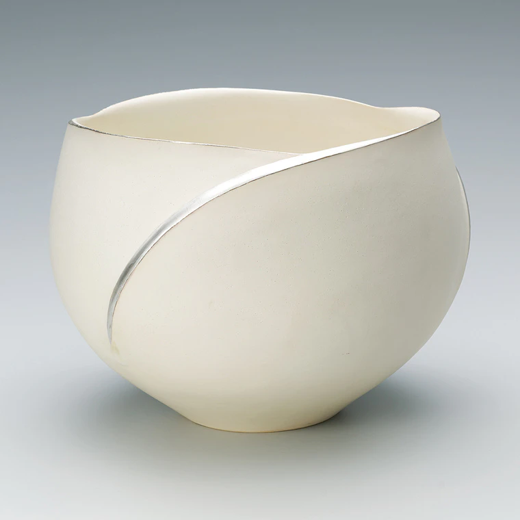 photo Bowl with White Glaze and Ridged Line Design
