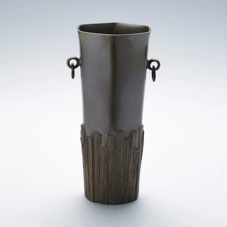 photo Lost-wax Cast Bronze Flower Vase with Loose Handles