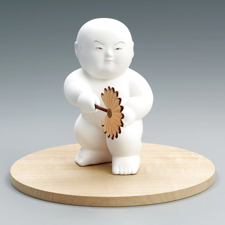 photo Wood Sculpture Covered with Whitewash "Dance of the Mountains"