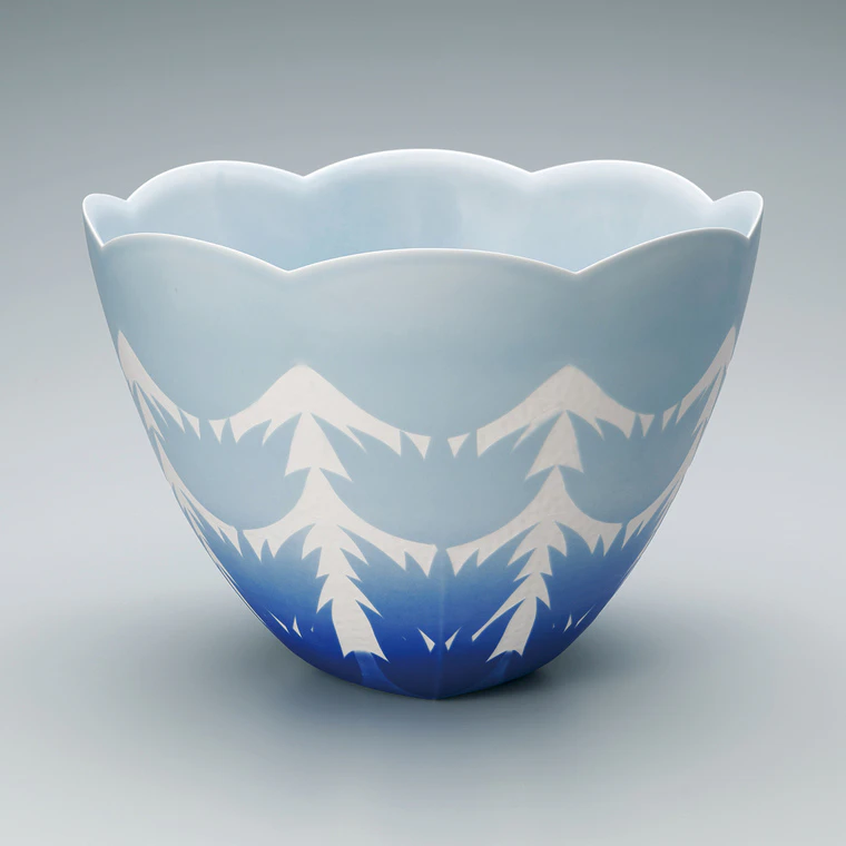 photo Bowl with Colored and Incised Decoration