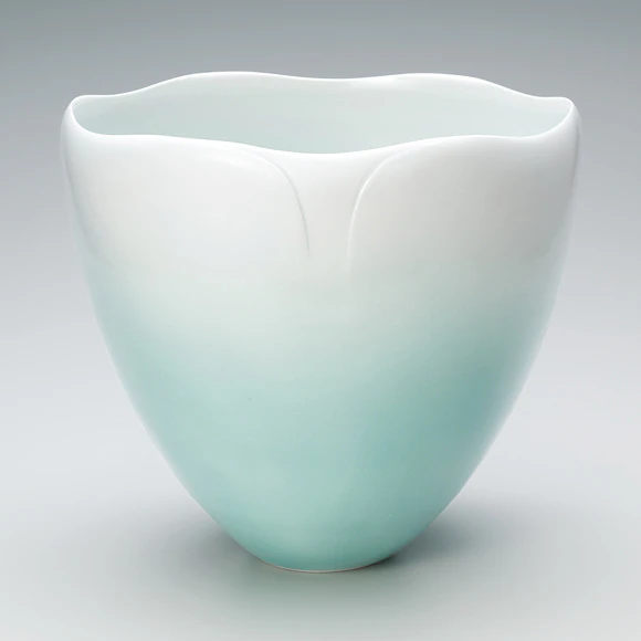 青白瓷白暈し鉢(山中 辰次)｜ギャラリージャパン