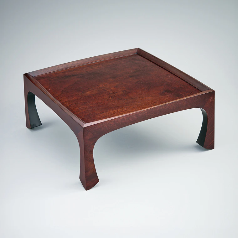 photo Low Table of Black Walnut Coated with Urushi Lacquer