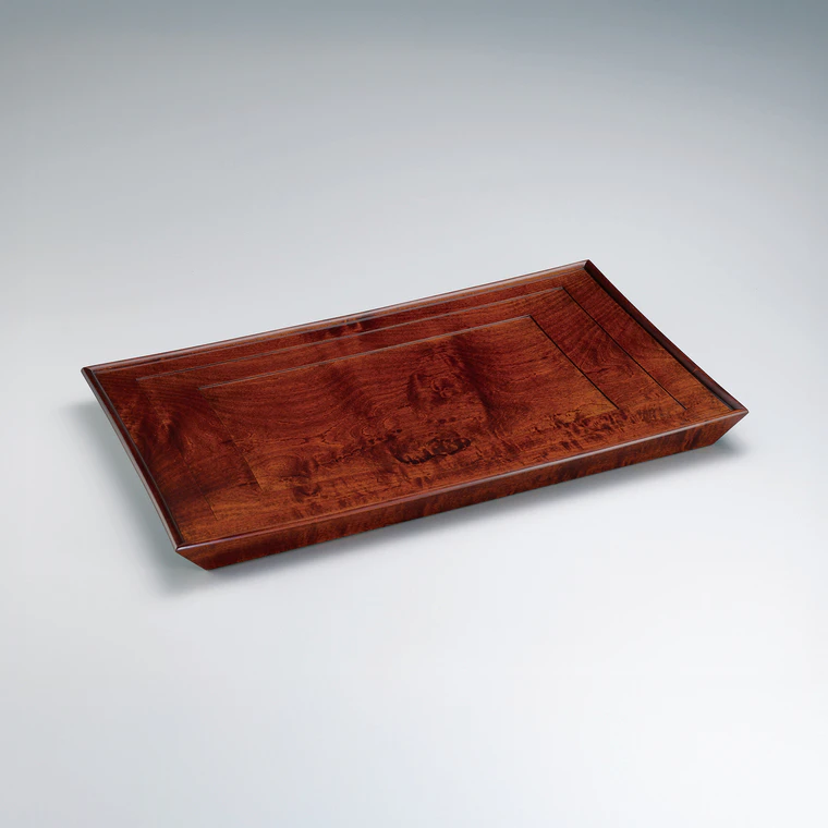 photo Plate with Horse Chestnut and Wiped Urushi