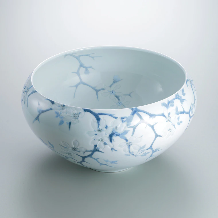 photo Bowl with Engraving and Underglaze Blue Decoration "Trifoliate Orange"
