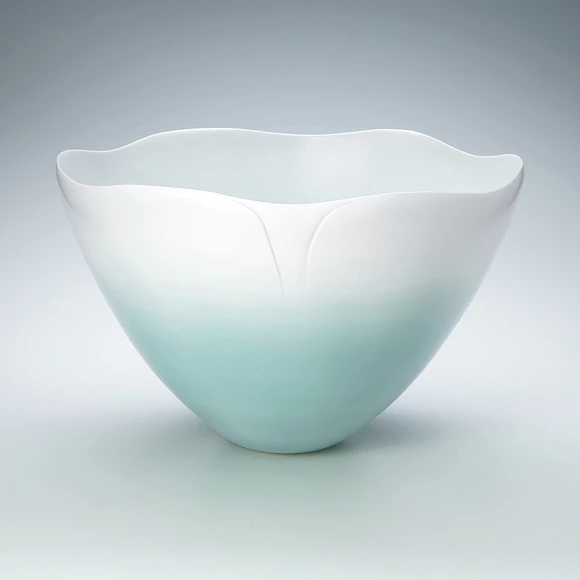 青瓷白ぼかし花器