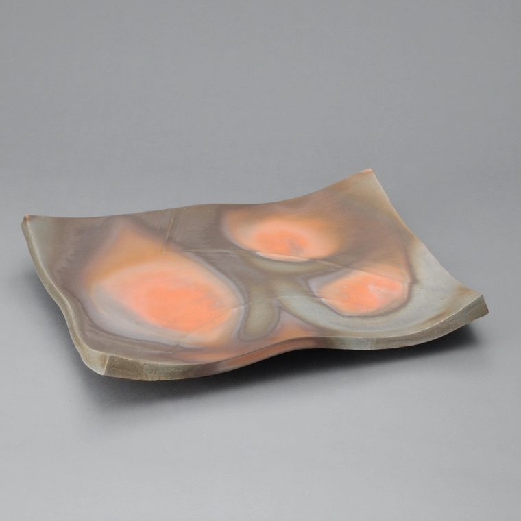 photo Bizen Rectangular Plate, Shaped by Beating