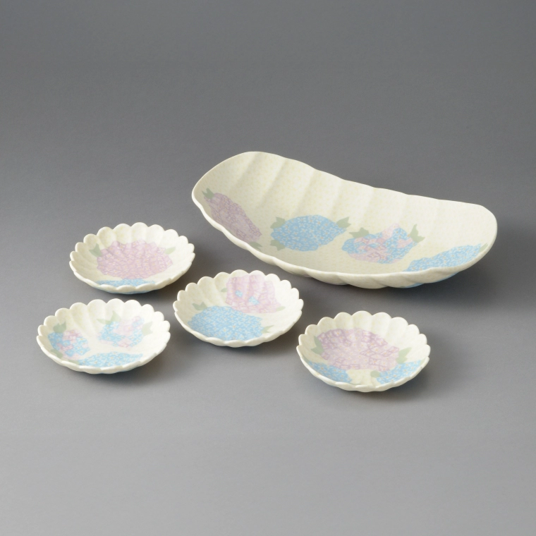 photo Set of Plates with Marbled Design, "Hydrangea"