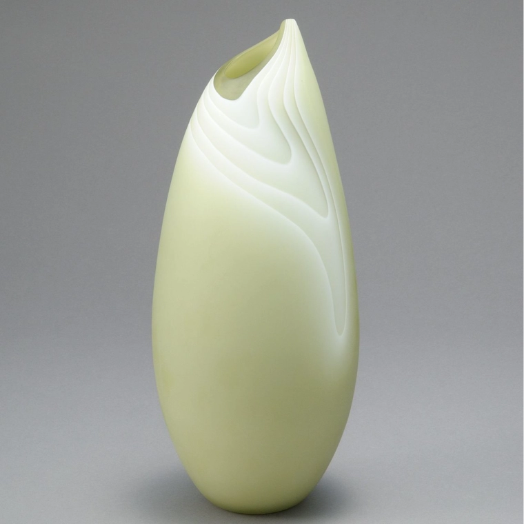 photo Glass flower Vessel "MAYU"