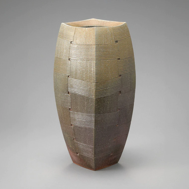 photo Bizen Flower Vessel