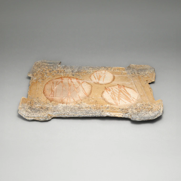 photo Bizen Plate, Shaped by Beating