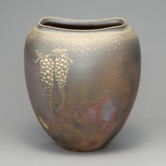 Bizen Flower Vase with Pictorial Inlay