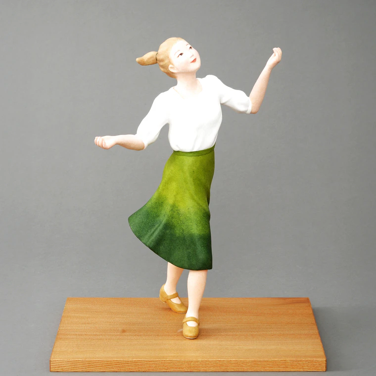 photo Paper Clay Sculpture Covered with Paper "Let's Dance"