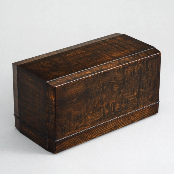 Box of Chinese Ash Wood Finished in Wiped Urushi