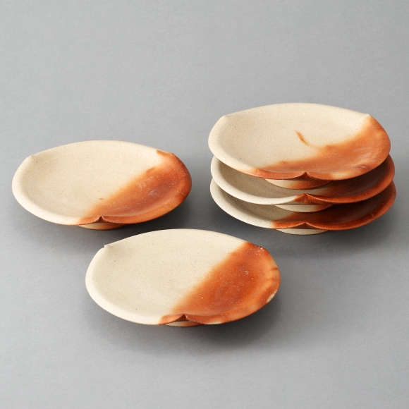Set of Flower Shaped Pedestalled Dishes