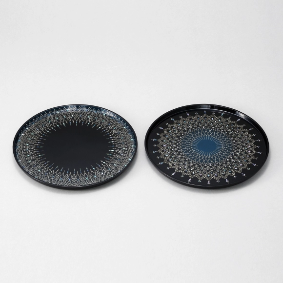 切金螺鈿菓子器「宙のしづく」（陰と陽）