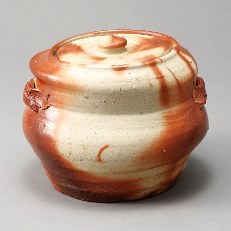 photo Tea Ceremony Fresh Water Jar with Fire Marks