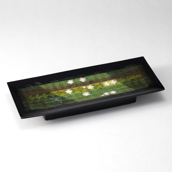 Kanshitsu Tray with Design in Kinma and Mother-of-pearl Inlay "Coptis Quinquefolia"