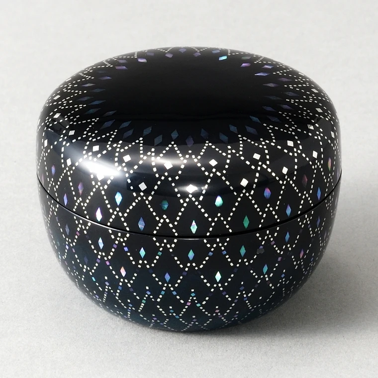 photo 切金螺鈿棗「宙のしづく　無」