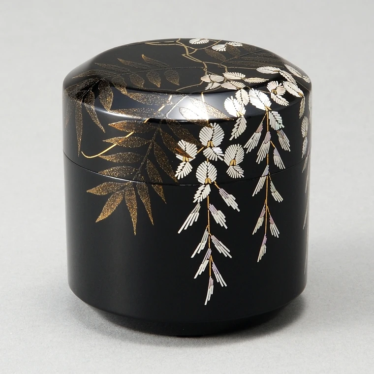 写真:切金螺鈿雪吹「白藤」