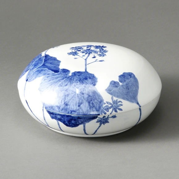 Covered Vessel with Underglaze Blue and Silver Leaf Design