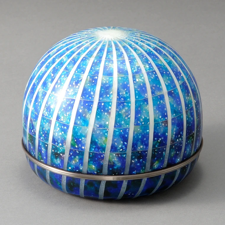 photo Cloisonne Covered Vessel "Wave Light"