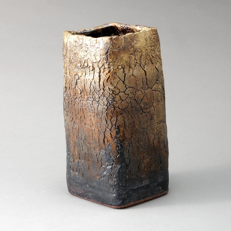 photo Square Flower Vase with Ash Glaze and Cracked Design