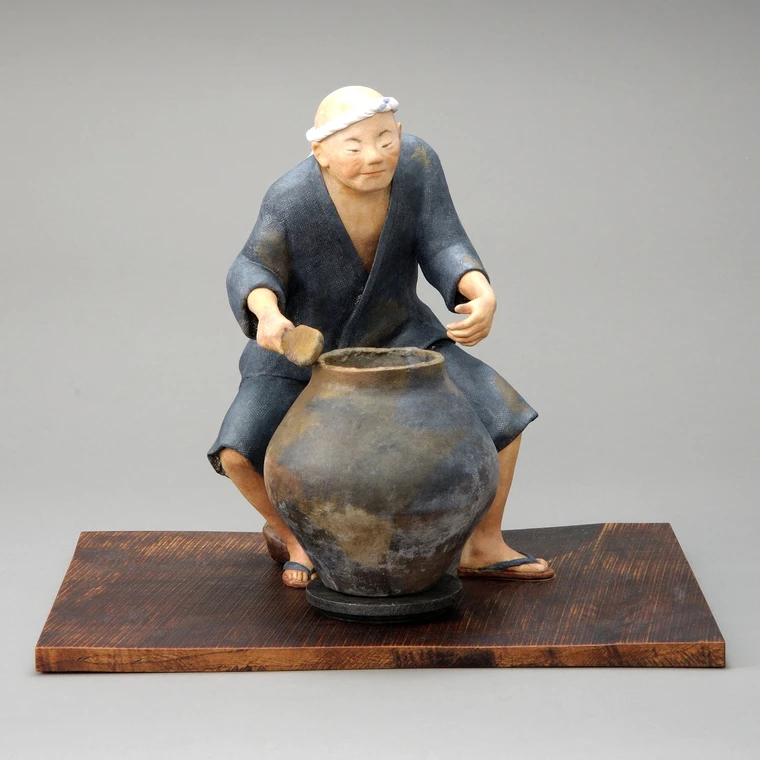 photo Paper Clay Sculpture Covered with Paper "Ko-o Kon-rai (Throughout All Ages)"