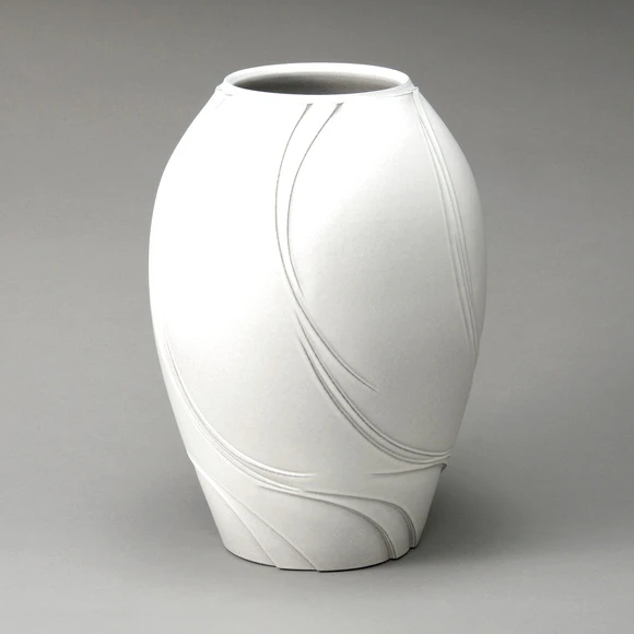 Carbonized Pottery with Carved Design and Curved Pattern