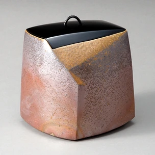 Bizen Square Fresh Water Jar