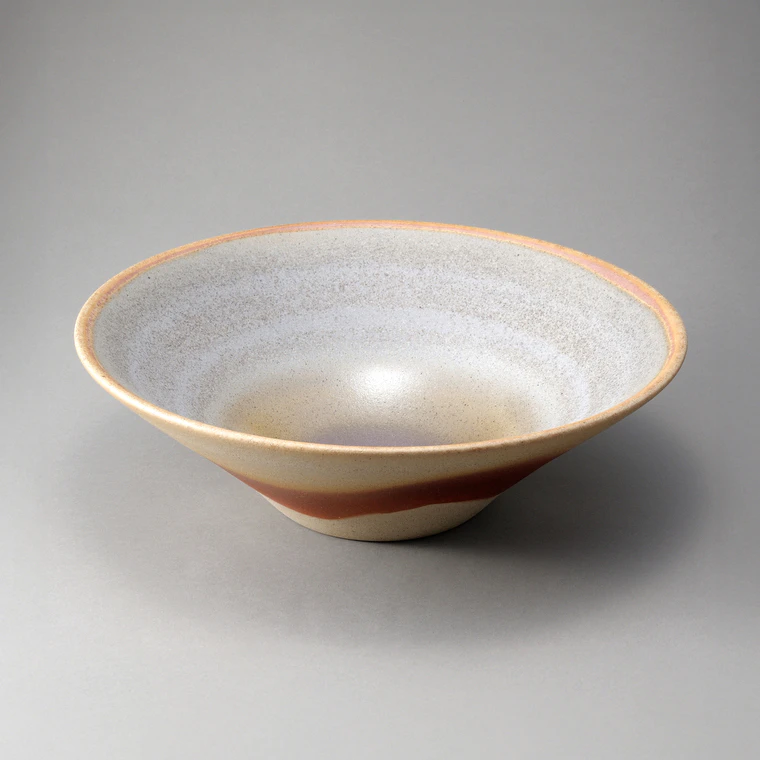 photo Bizen Bowl with Fire Marks and Charcoal Finish