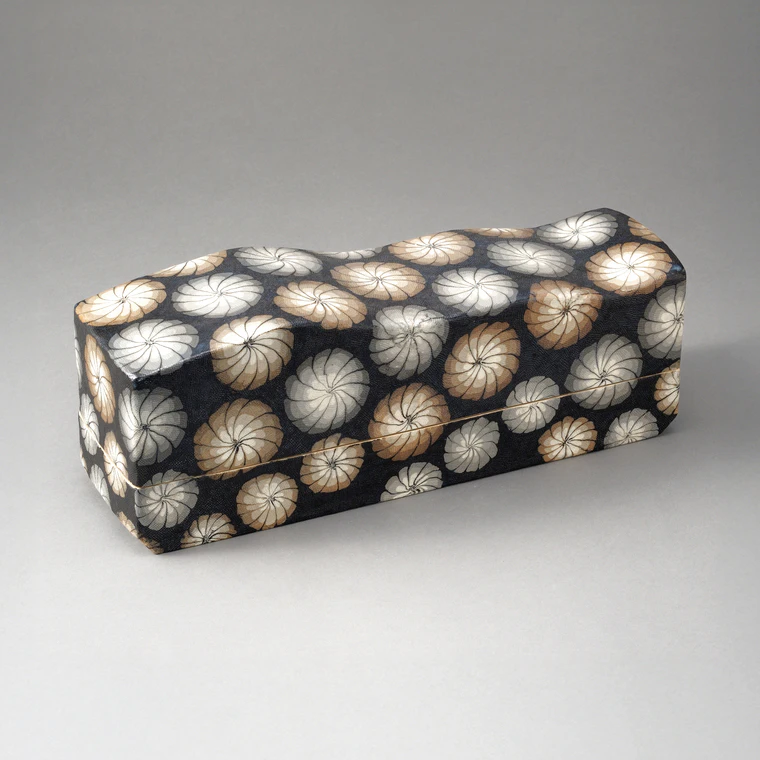 photo Slipware Box