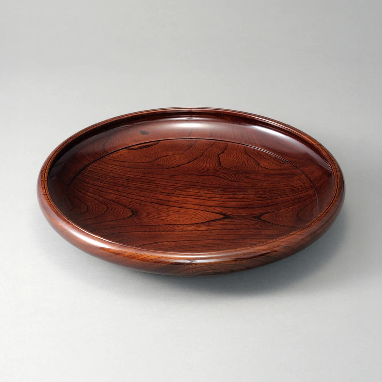 photo Vessel of Zelkova Wood Finished in Wiped Urushi