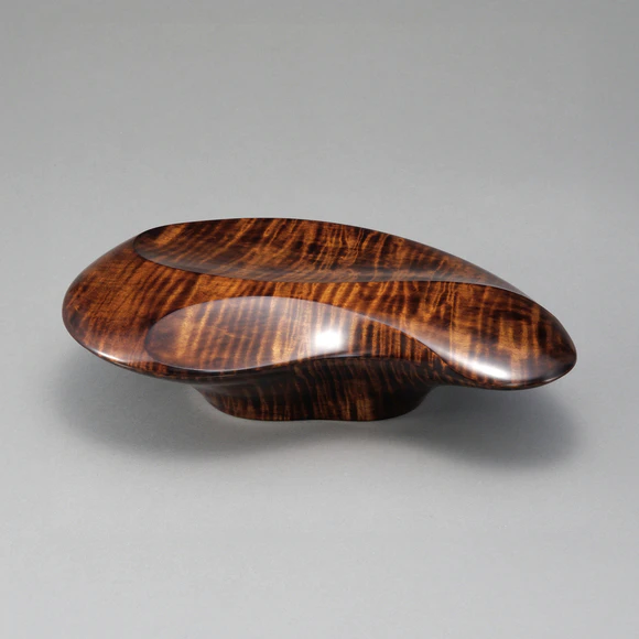 Box of Horse Chestnut Wood Finished in Wiped Urushi