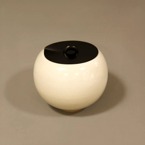 Suihaku Fresh Water Jar