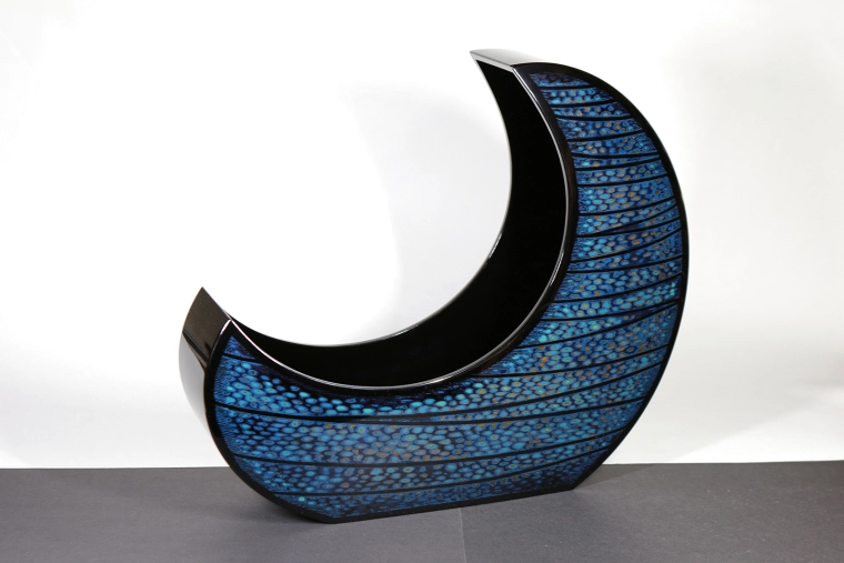 photo Kanshitsu Flower Vessel with Design in Kinma "Silent Night"