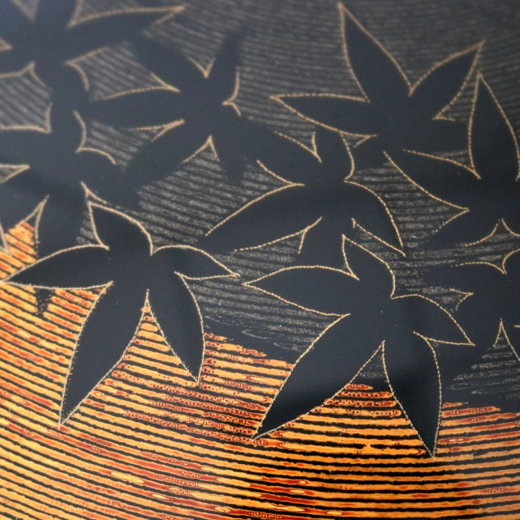 写真:乾漆蒟醤箱「秋夜」