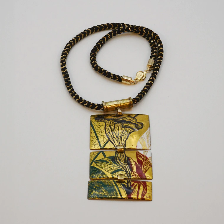 photo Cloisonne Accessory with Gold Leaf (Choker)