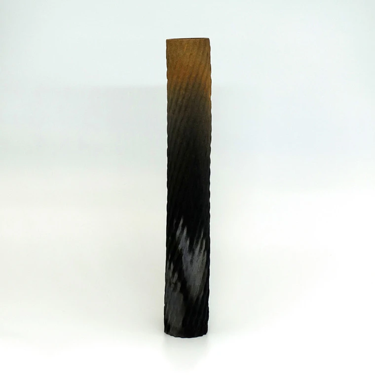 photo Flower Vase, Twisted and Kuyu-ru (Smoldering)