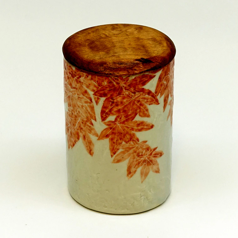 photo Sencha Tea Caddy, Reproduction of Maple Bark
