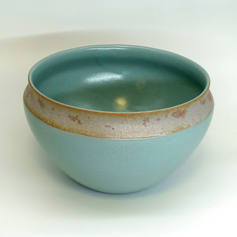 photo Sanuki Celadon Bowl with Scarlet Hue